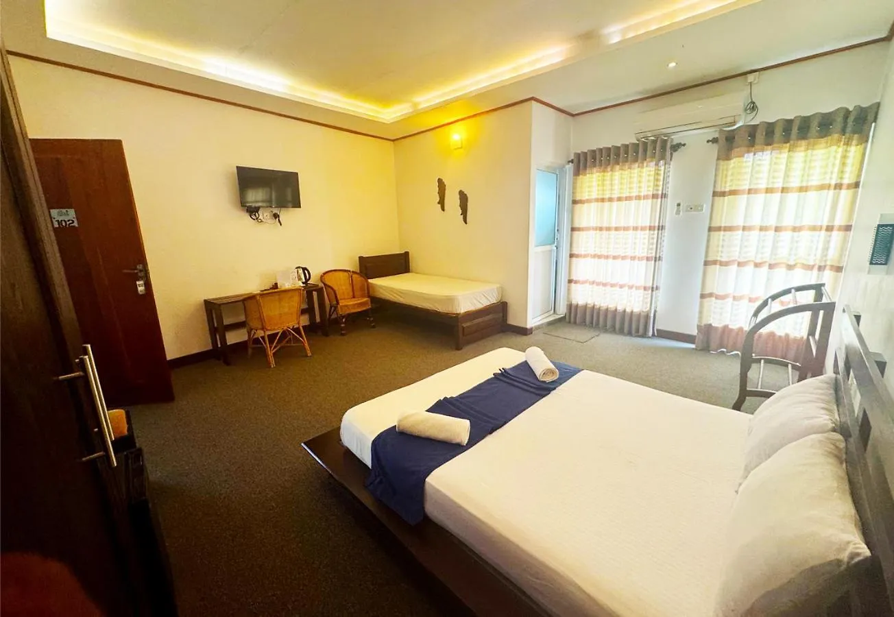 Nico Lagoon Hotel Negombo