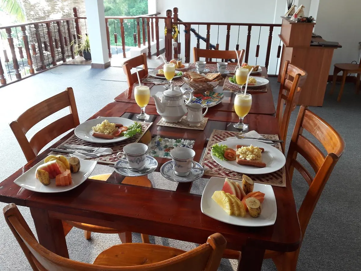 Nico Lagoon Hotel Negombo