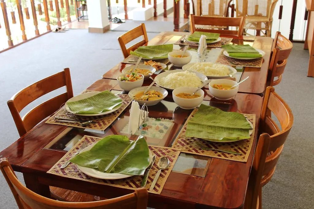 Nico Lagoon Hotel Negombo