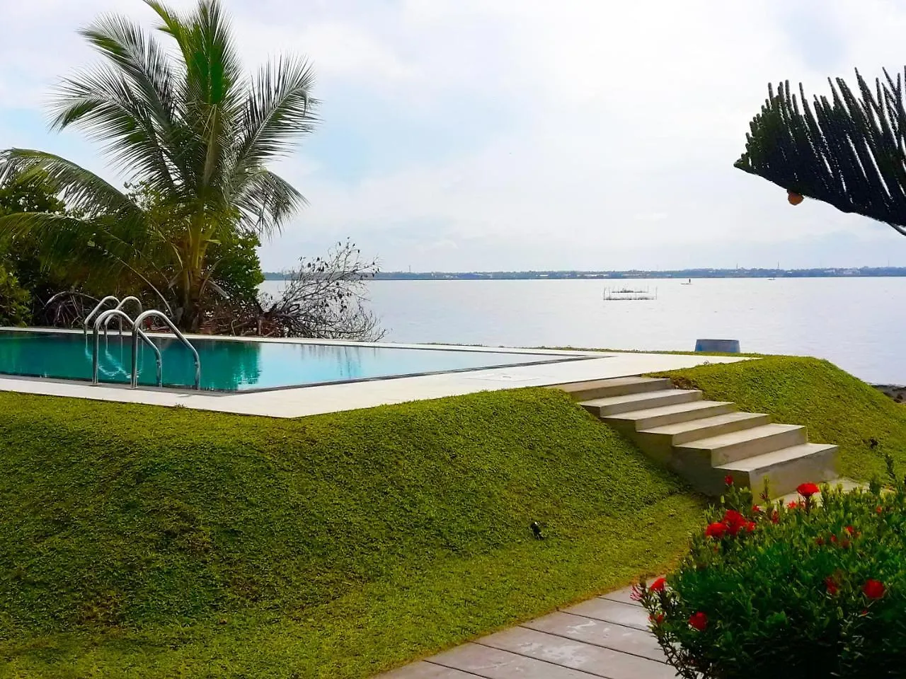 Nico Lagoon Hotel Negombo